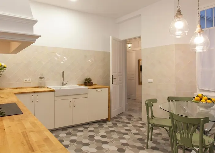 Living4malaga Aduana Presidential